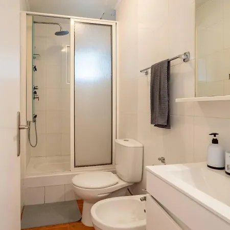 Olivais Metro 3br By Perfect Getaway شقة *