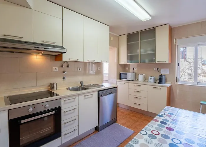 Olivais Metro 3br By Perfect Getaway *