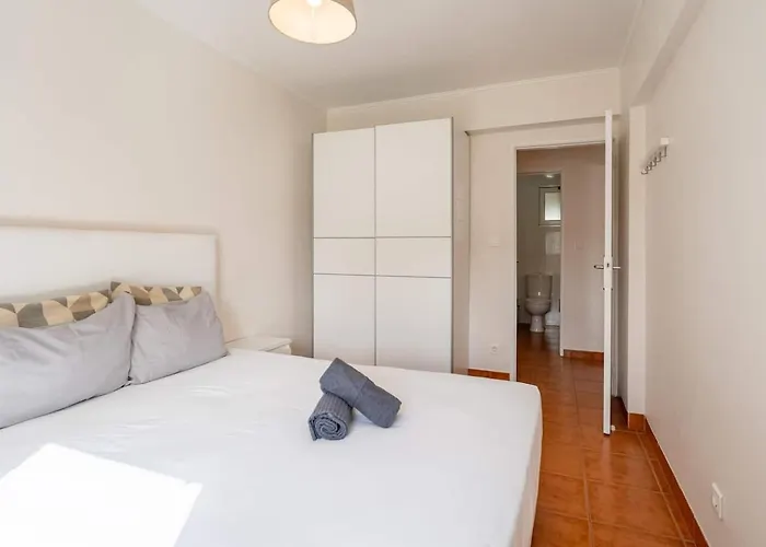 Apartment Olivais Metro 3br By Perfect Getaway